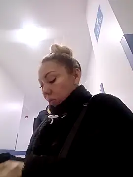 coral smitth online show from 11/07/25, 05:12