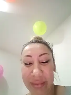 coral smitth online show from 11/10/25, 04:12