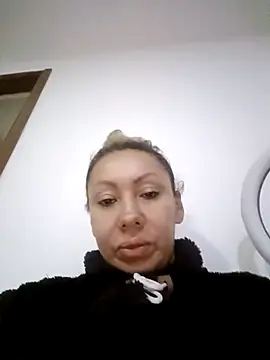 coral smitth online show from 11/06/25, 03:05