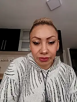 Snapshot of coral_smitth chatting on 03/20/25, 06:09 coral smitth online show from 03/20/25, 06:09