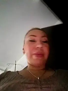 coral smitth online show from 11/15/25, 03:05