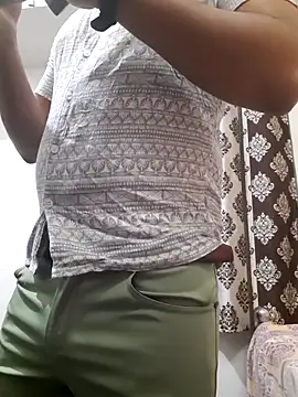 Guyinshortss online show from 11/15/25, 06:56