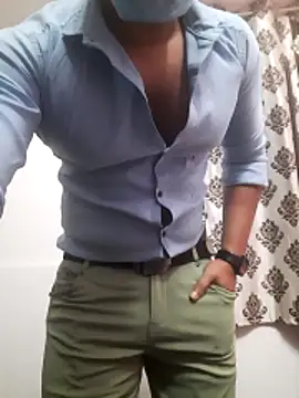 Guyinshortss online show from 04/11/26, 09:07