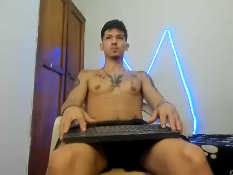 Snapshot of MasterSEX420 chatting on 02/08/26, 10:29 MasterSEX420 online show from 02/08/26, 10:29