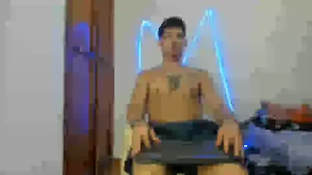 Snapshot of MasterSEX420 chatting on 12/19/25, 02:15 MasterSEX420 online show from 12/19/25, 02:15