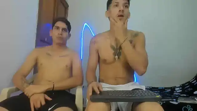 Snapshot of MasterSEX420 chatting on 02/02/26, 01:32 MasterSEX420 online show from 02/02/26, 01:32