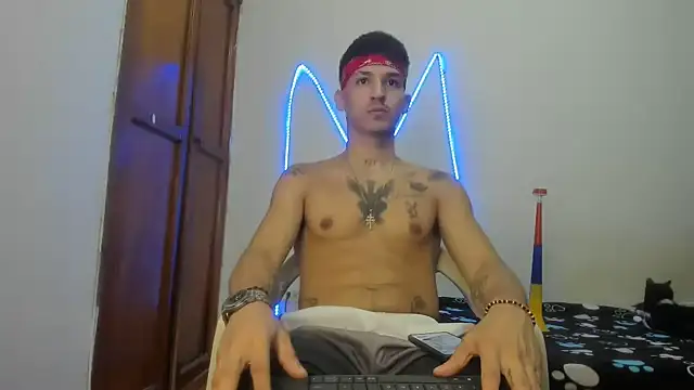 Snapshot of MasterSEX420 chatting on 01/10/26, 01:28 MasterSEX420 online show from 01/10/26, 01:28