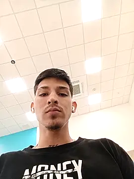 Snapshot of MasterSEX420 chatting on 02/04/26, 02:34 MasterSEX420 online show from 02/04/26, 02:34