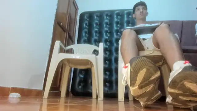 Snapshot of MasterSEX420 chatting on 02/24/26, 01:28 MasterSEX420 online show from 02/24/26, 01:28