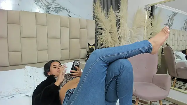 EmmaTorres  online show from 02/11/26, 08:09