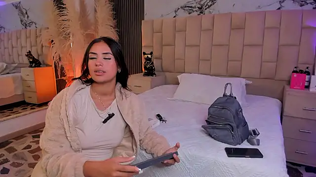 EmmaTorres  online show from 02/01/26, 10:08