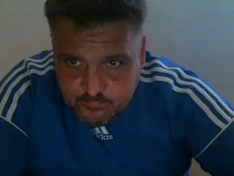 Snapshot of Ronny2510 chatting on 03/15/25, 09:49 Ronny2510 online show from 03/15/25, 09:49