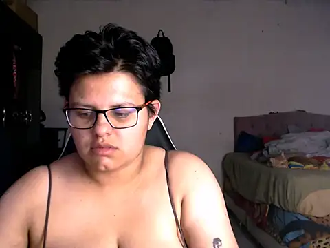 tatsumi nao online show from 12/19/25, 10:34