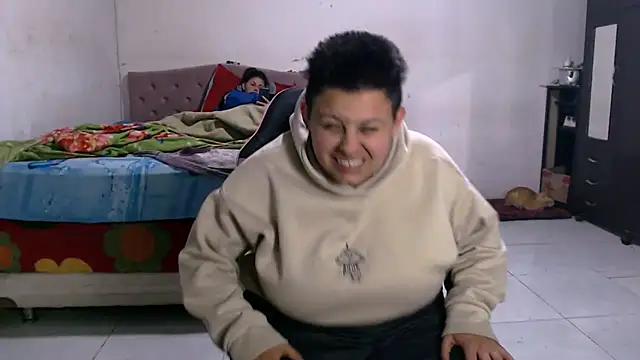 tatsumi nao online show from 10/05/25, 01:07