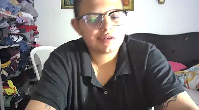 tatsumi nao online show from 02/08/25, 10:39