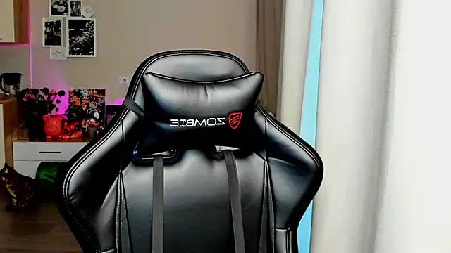 Sm0ly online show from 10/30/25, 01:48