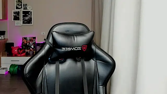 Sm0ly online show from 11/23/25, 01:48