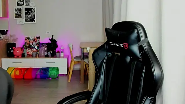 Sm0ly online show from 09/29/25, 02:18