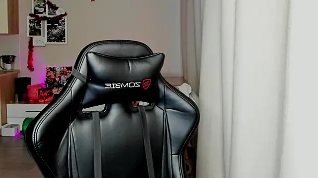 Sm0ly online show from 01/13/26, 02:59