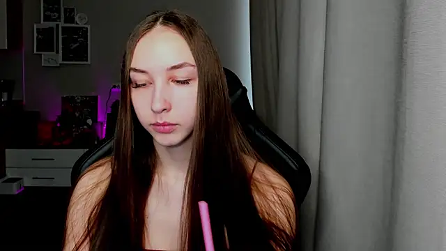 Sm0ly online show from 04/22/26, 03:46