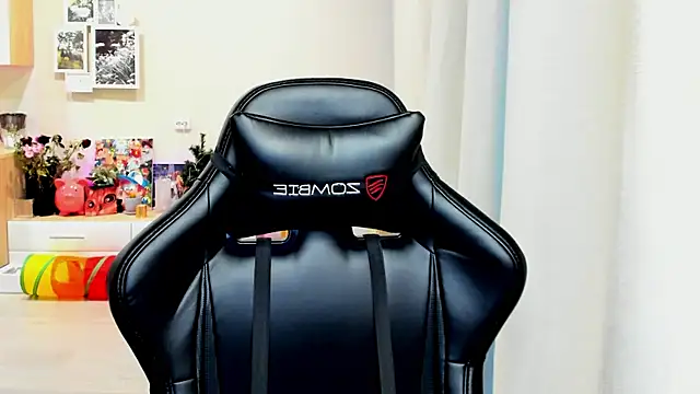 Sm0ly online show from 10/22/25, 02:11