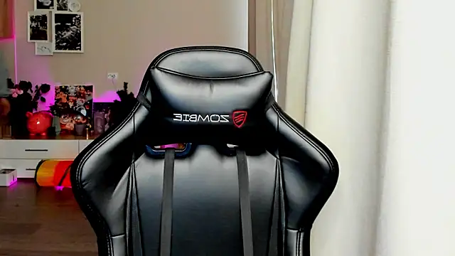 Sm0ly online show from 10/16/25, 03:59