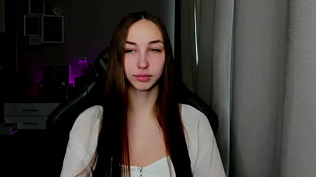 Sm0ly online show from 05/18/26, 02:55