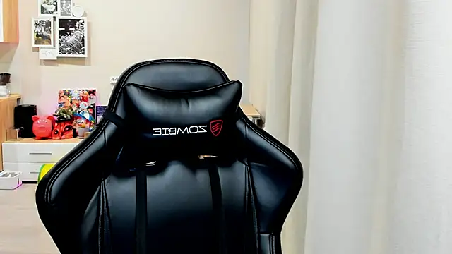 Sm0ly online show from 10/31/25, 02:19