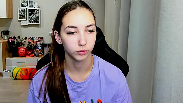 Sm0ly online show from 10/24/25, 01:37