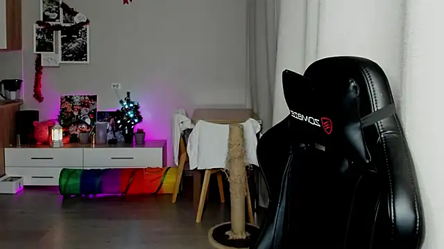 Sm0ly online show from 01/12/26, 02:29