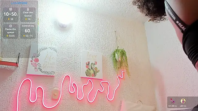 samanthaeliott22 online show from 10/23/25, 01:48