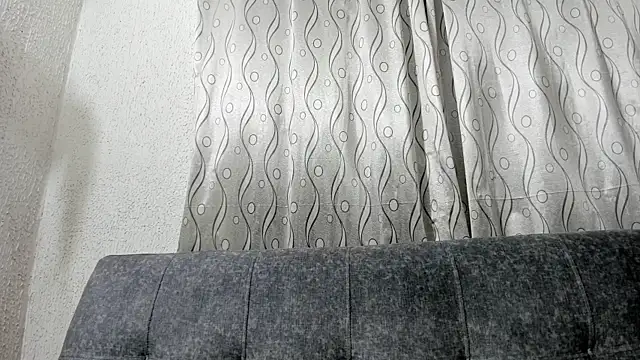 samanthaeliott22 online show from 10/16/25, 12:41