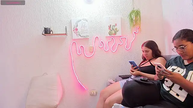 samanthaeliott22 online show from 10/24/25, 01:37