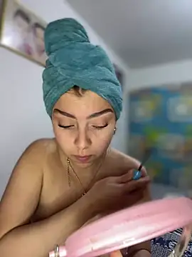 Snapshot of Cloew_Marz chatting on 03/15/25, 06:43 Cloew Marz online show from 03/15/25, 06:43