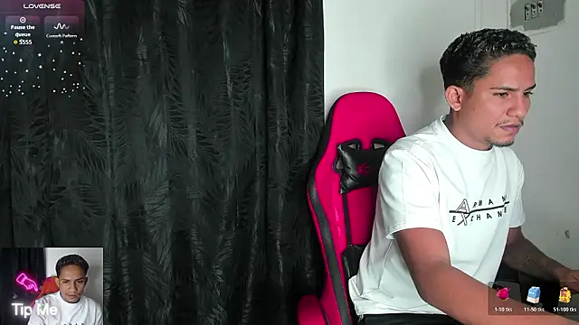 Extreme dirty paradise online show from 02/22/26, 04:15