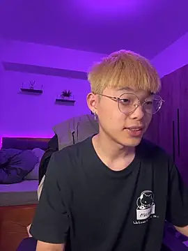 Hitoshi1210 online show from 03/10/26, 07:51