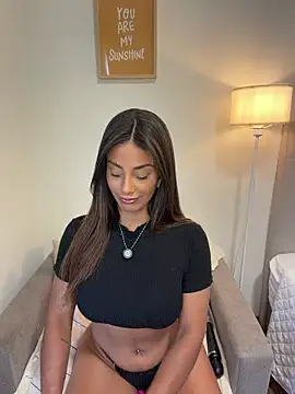 Brownfitbabyy online show from 03/31/26, 11:45