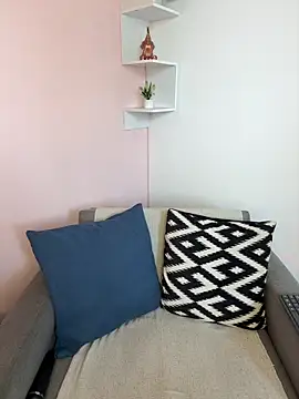 Brownfitbabyy online show from 09/17/25, 11:23