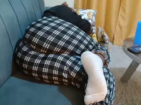 leslysexygirl online show from 11/17/25, 06:28