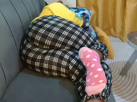 leslysexygirl online show from 10/28/25, 05:29