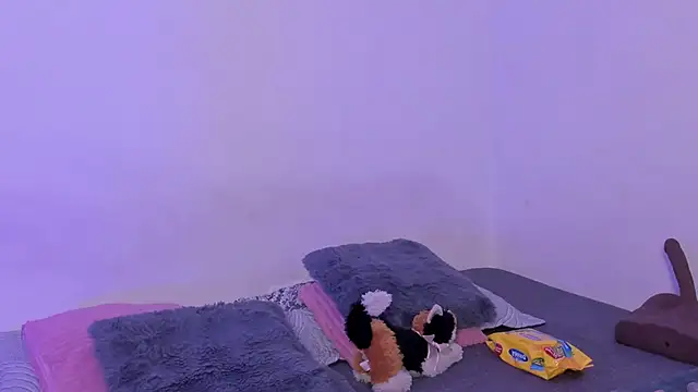 crystalvazquez online show from 11/16/25, 12:54