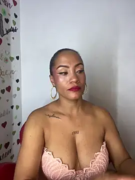 AdelaHaneix online show from 11/15/25, 03:54