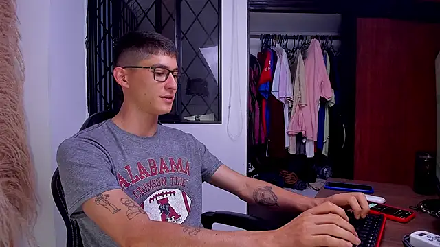 Jaack str online show from 11/21/25, 10:42