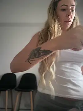 RaquelleDevon online show from 02/11/26, 06:24