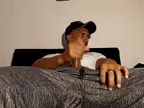 Latinsex2501 online show from 02/19/26, 07:33