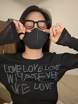 Lilisa miu online show from 10/27/25, 03:46