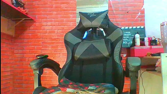 Transthifany online show from 11/14/25, 01:04