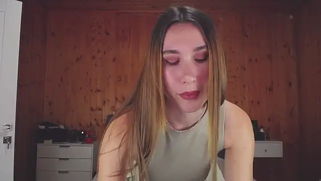 KellyBeeal online show from 01/02/25, 08:39