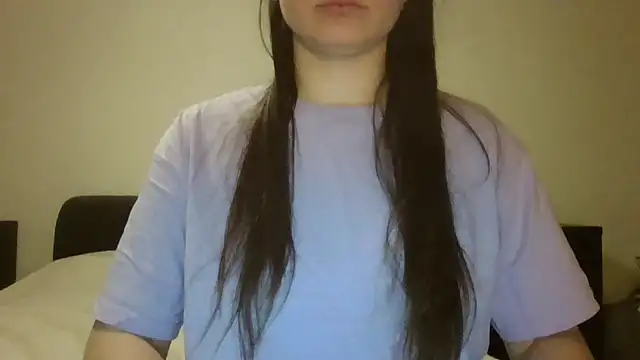 Snapshot of VanesaJewelz chatting on 03/02/25, 05:41 VanesaJewelz online show from 03/02/25, 05:41