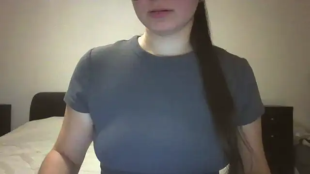 Snapshot of VanesaJewelz chatting on 12/09/24, 04:47 VanesaJewelz online show from 12/09/24, 04:47